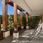 210 מלון דירות שמפולוק